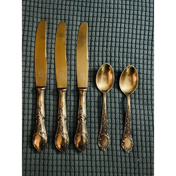 Vintage Solingen Rostfrei Silverplate Silverware Flatware 3 knives 2 Spoons - Picture 1 of 7
